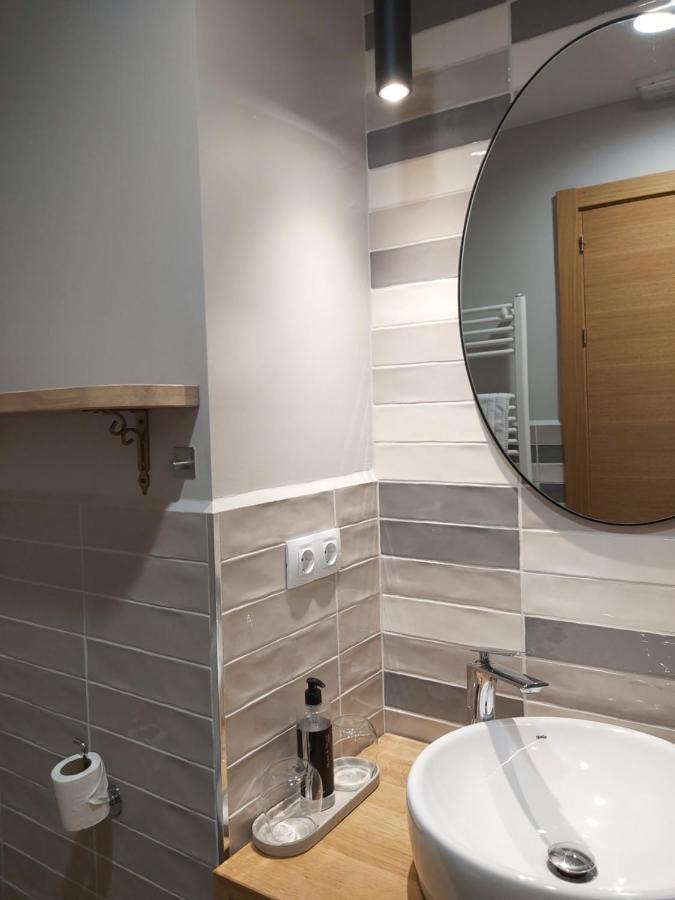 Habital Suites Jaca Exteriör bild