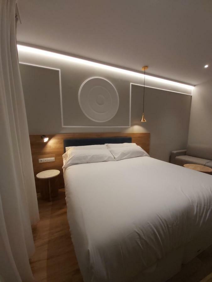 Habital Suites Jaca Exteriör bild