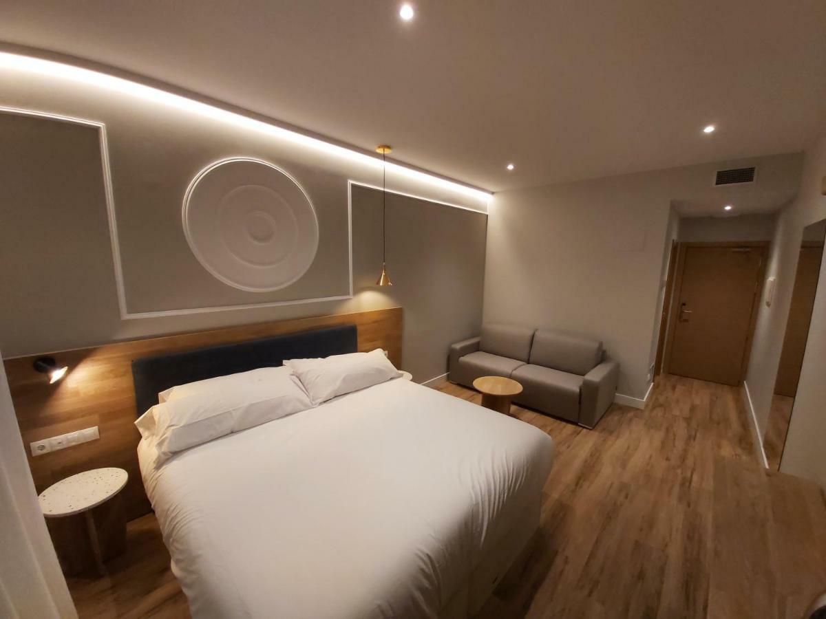 Habital Suites Jaca Exteriör bild