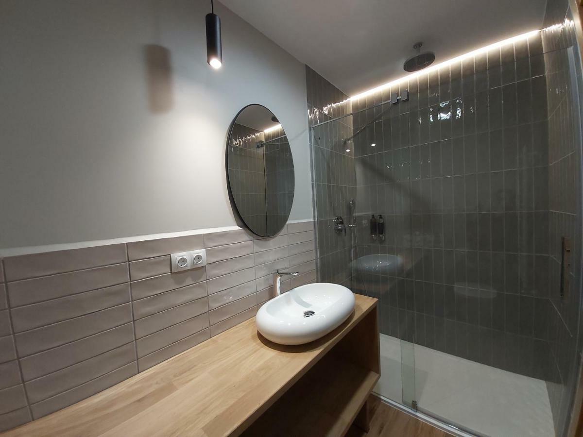 Habital Suites Jaca Exteriör bild