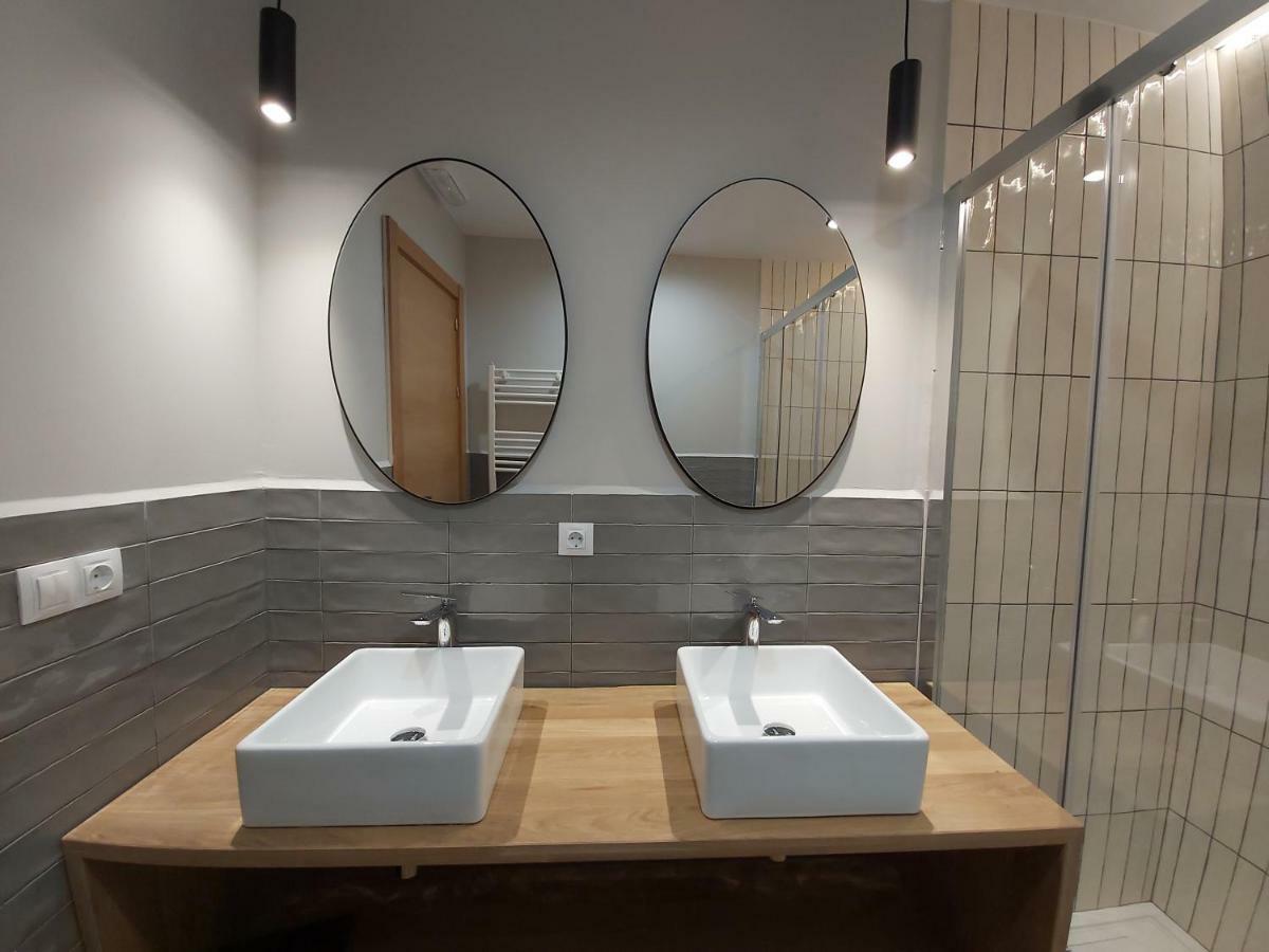 Habital Suites Jaca Exteriör bild