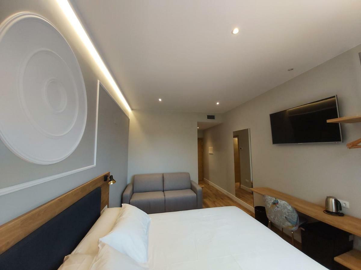 Habital Suites Jaca Exteriör bild