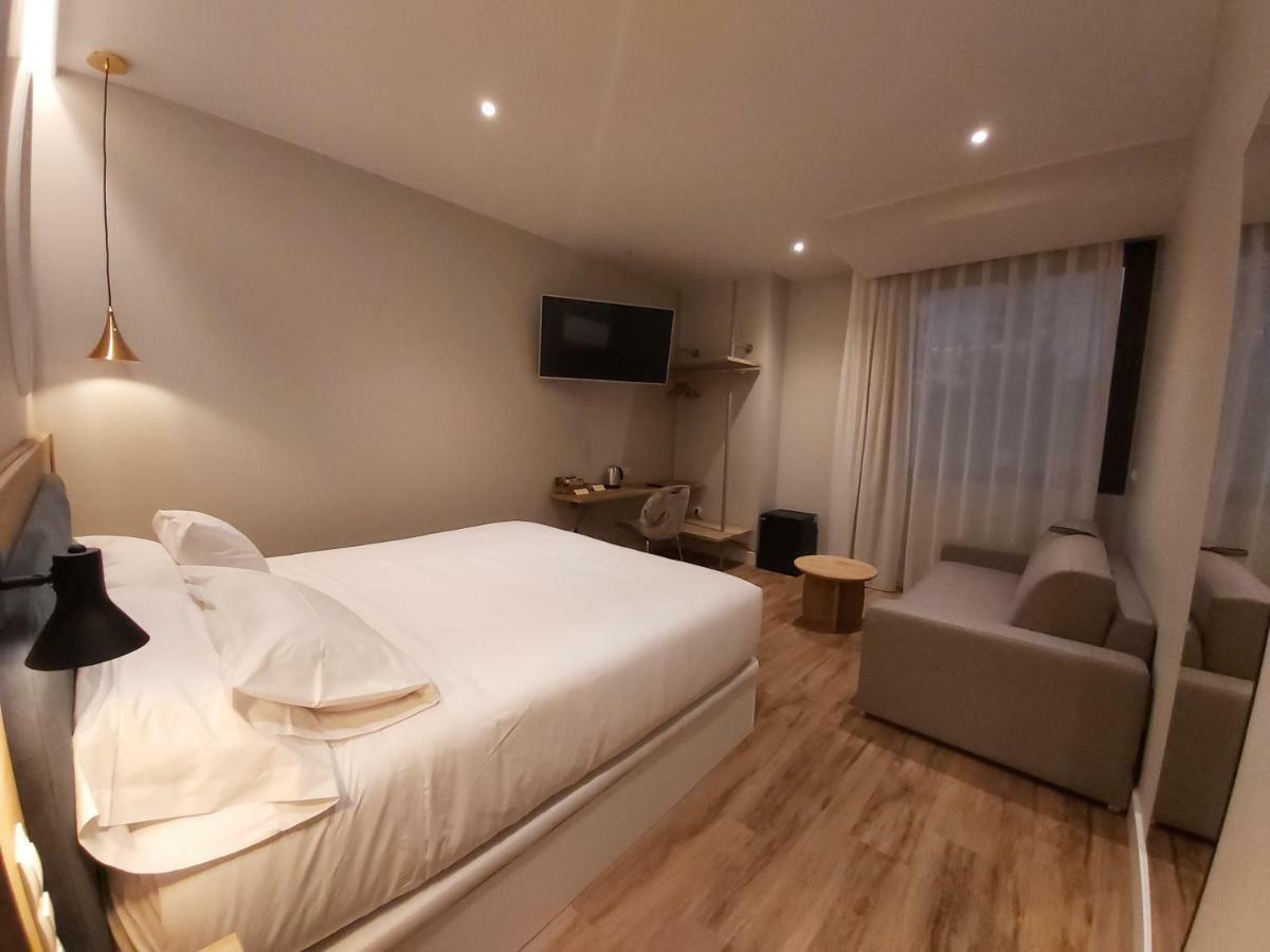 Habital Suites Jaca Exteriör bild