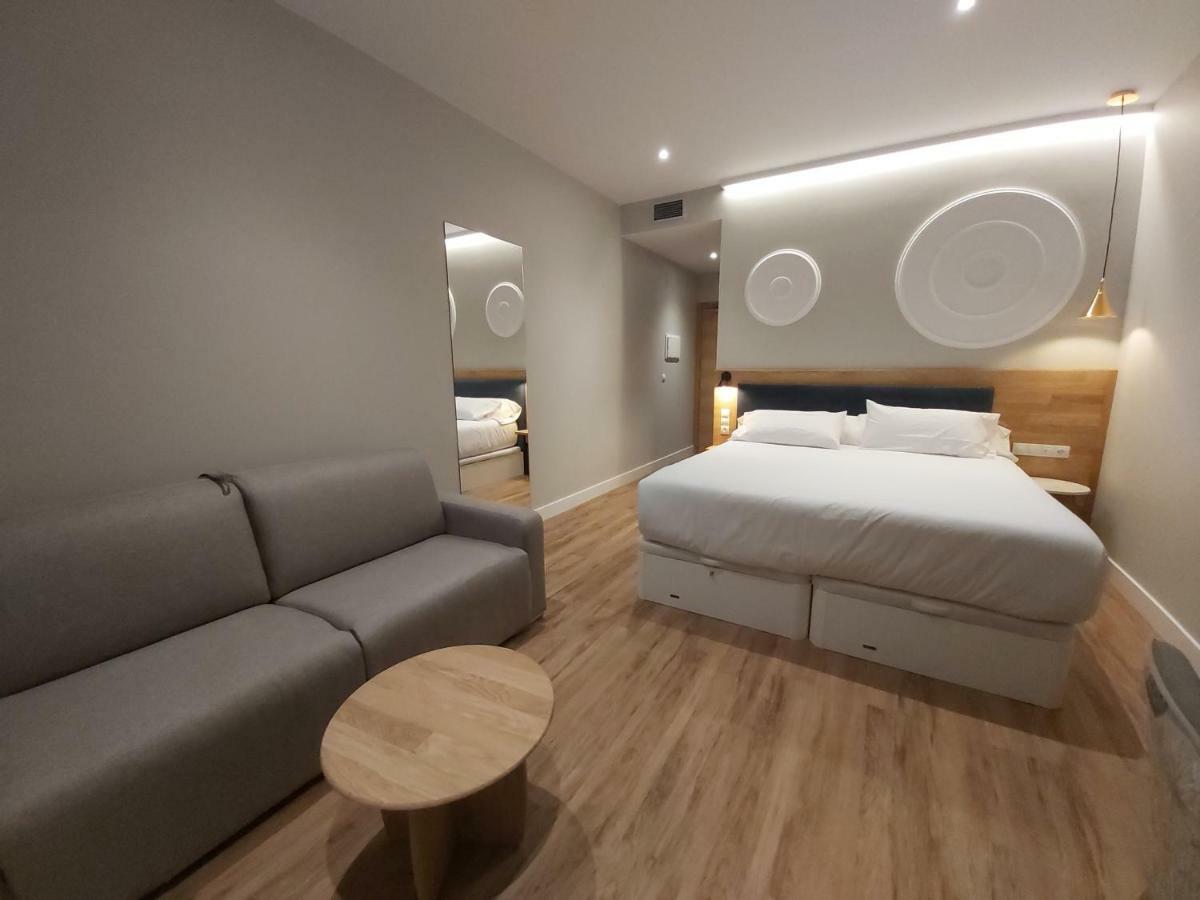 Habital Suites Jaca Exteriör bild