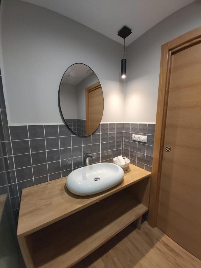 Habital Suites Jaca Exteriör bild